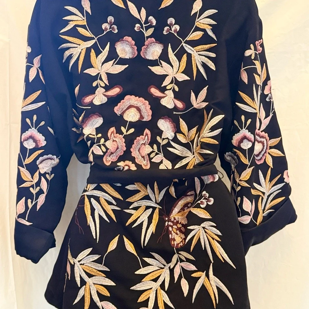 Zara TRF Collection Black and Pink Floral Blazer with Open Front - Picture 5 of 5